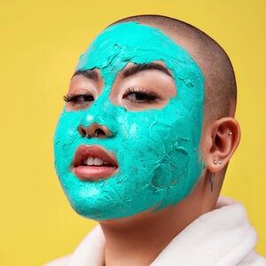 Few of the Gods Fijifuji Collagen Whip Vitamin Mask 3.52 OZ